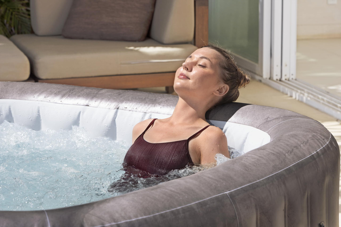 Bestway® Lay-Z-SPA® Energiespar-Whirlpool Rome AirJet™ mit App-Steuerung + integrierter UltraFit™ -Pumpeneinheit, für 6 Personen 180 x 180 x 71 cm, Marmor-Optik (Braun)